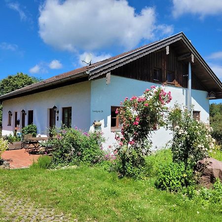 Ferienwohnung Gilg-Kräuterhof Schnaitsee Exterior foto